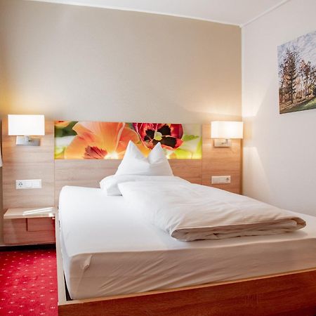 Hotel & Restaurant Post Laichingen Екстериор снимка