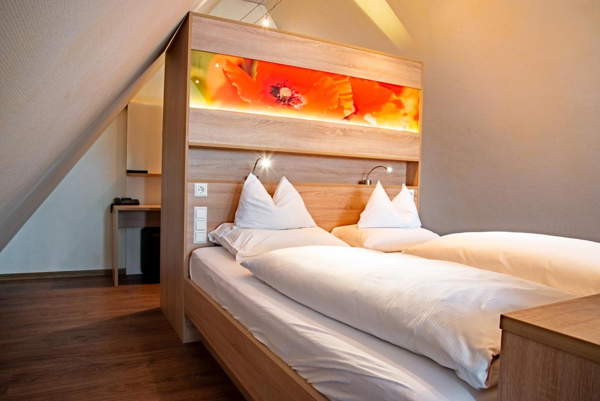 Hotel & Restaurant Post Laichingen Екстериор снимка