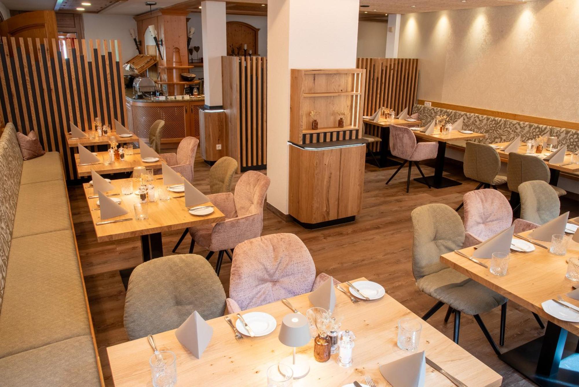 Hotel & Restaurant Post Laichingen Екстериор снимка