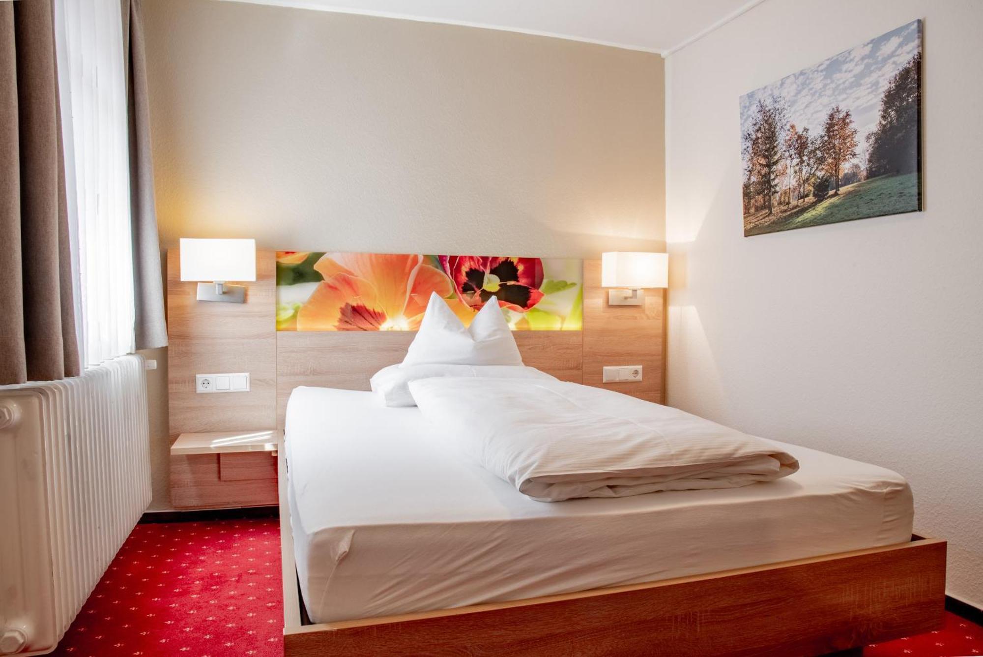 Hotel & Restaurant Post Laichingen Екстериор снимка