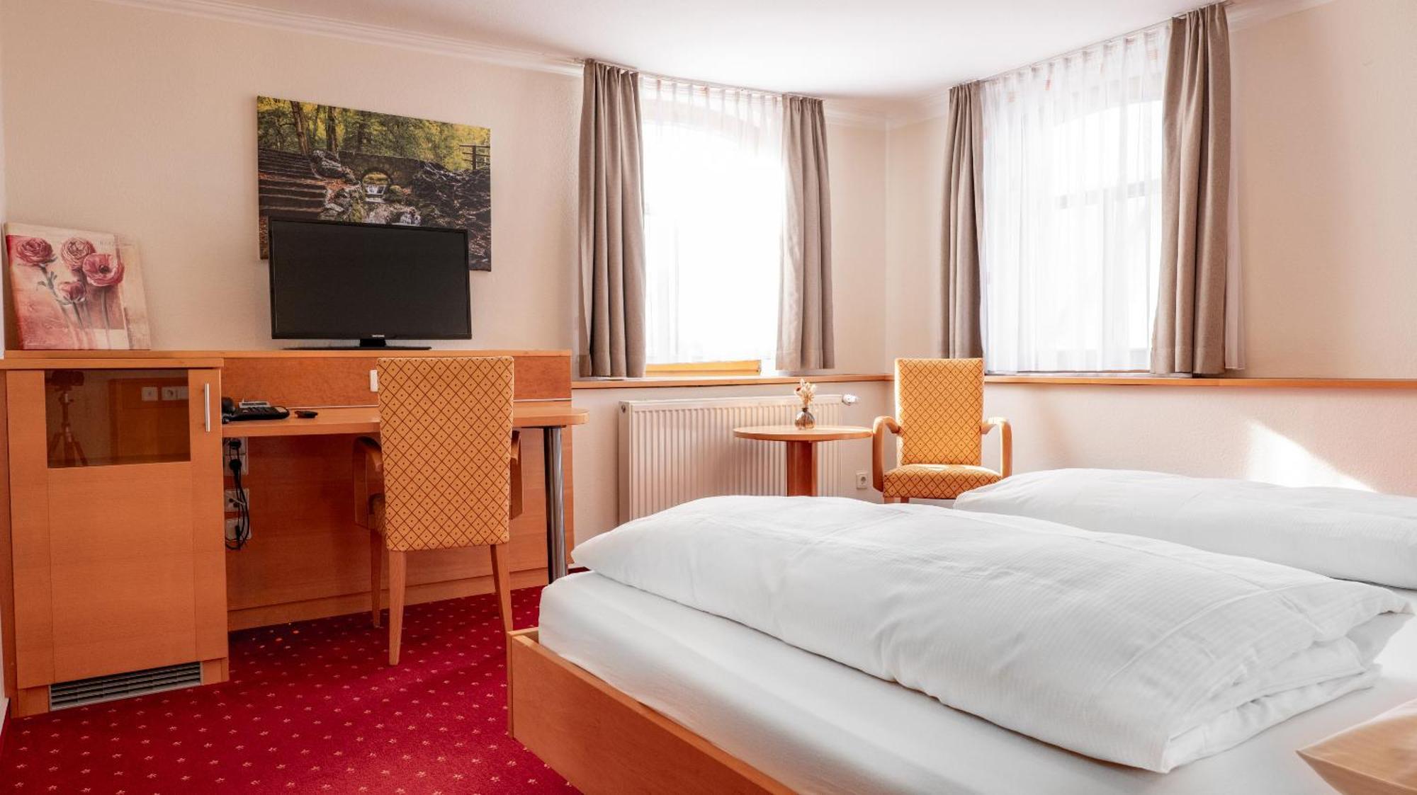 Hotel & Restaurant Post Laichingen Екстериор снимка