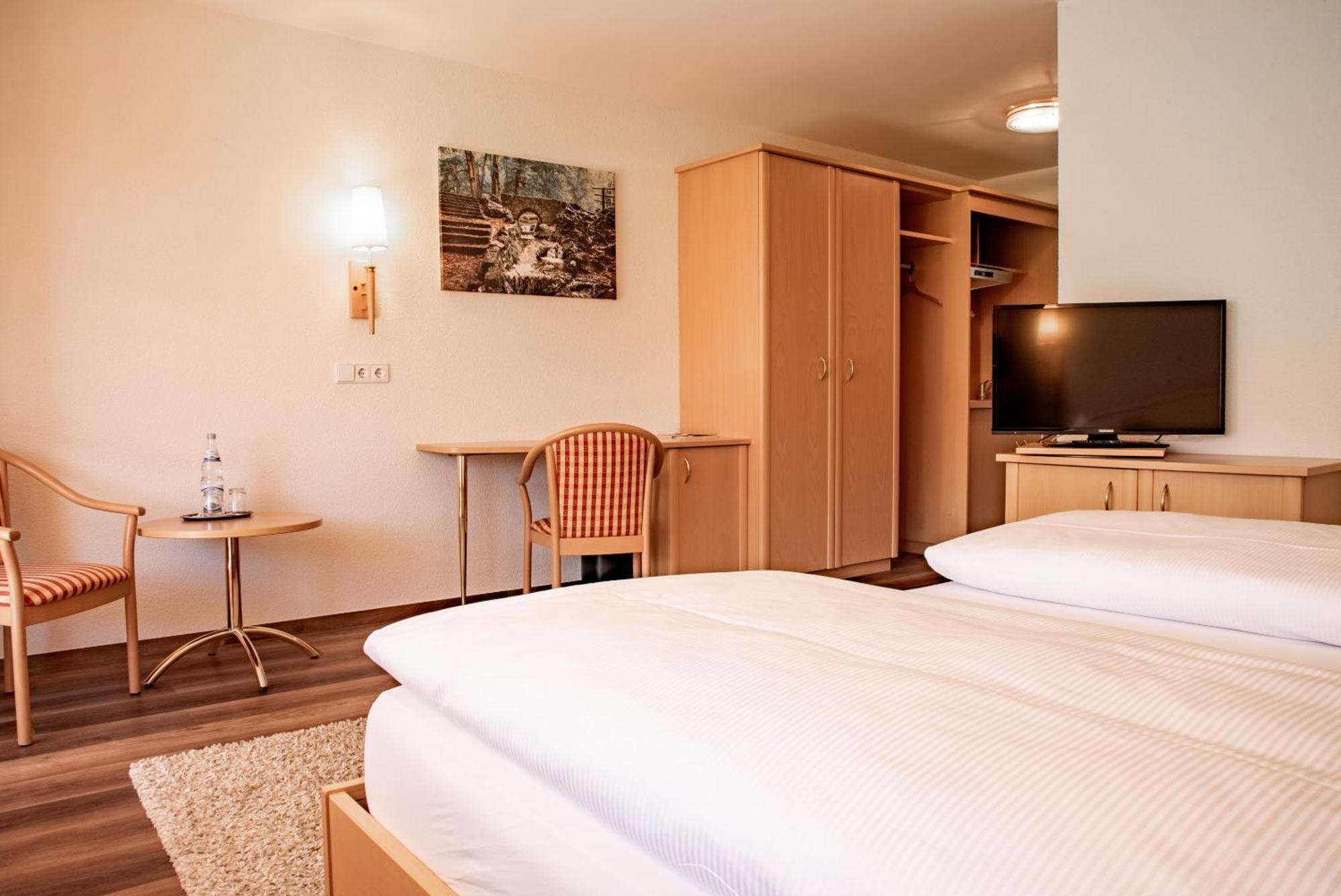 Hotel & Restaurant Post Laichingen Екстериор снимка