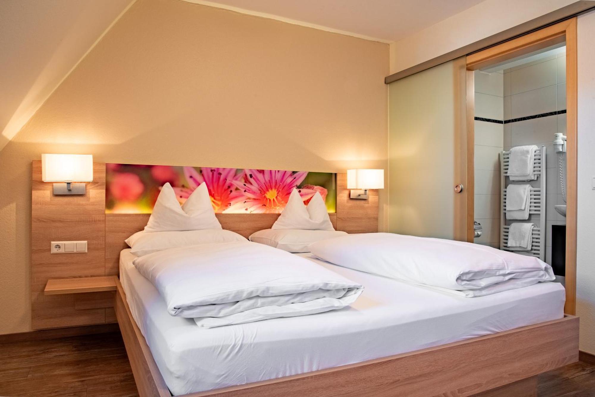 Hotel & Restaurant Post Laichingen Екстериор снимка