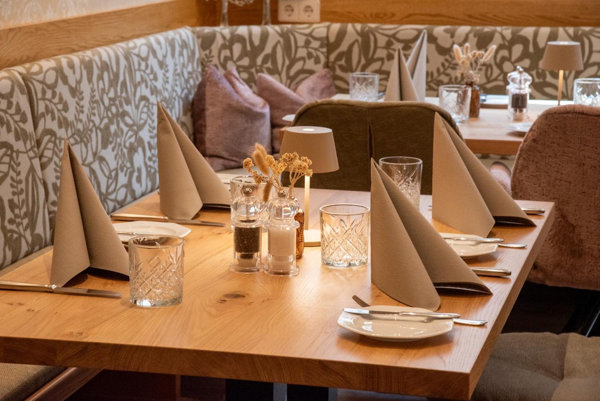 Hotel & Restaurant Post Laichingen Екстериор снимка
